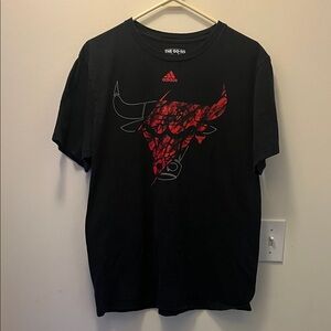 Adidas Chicago bulls Black Tee with Red Graphic size Large